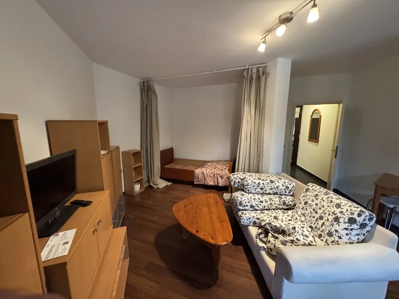 Kompakt wohnen in Zehlendorf: Einzimmerwohnung in der Machnower Straße — photo 1